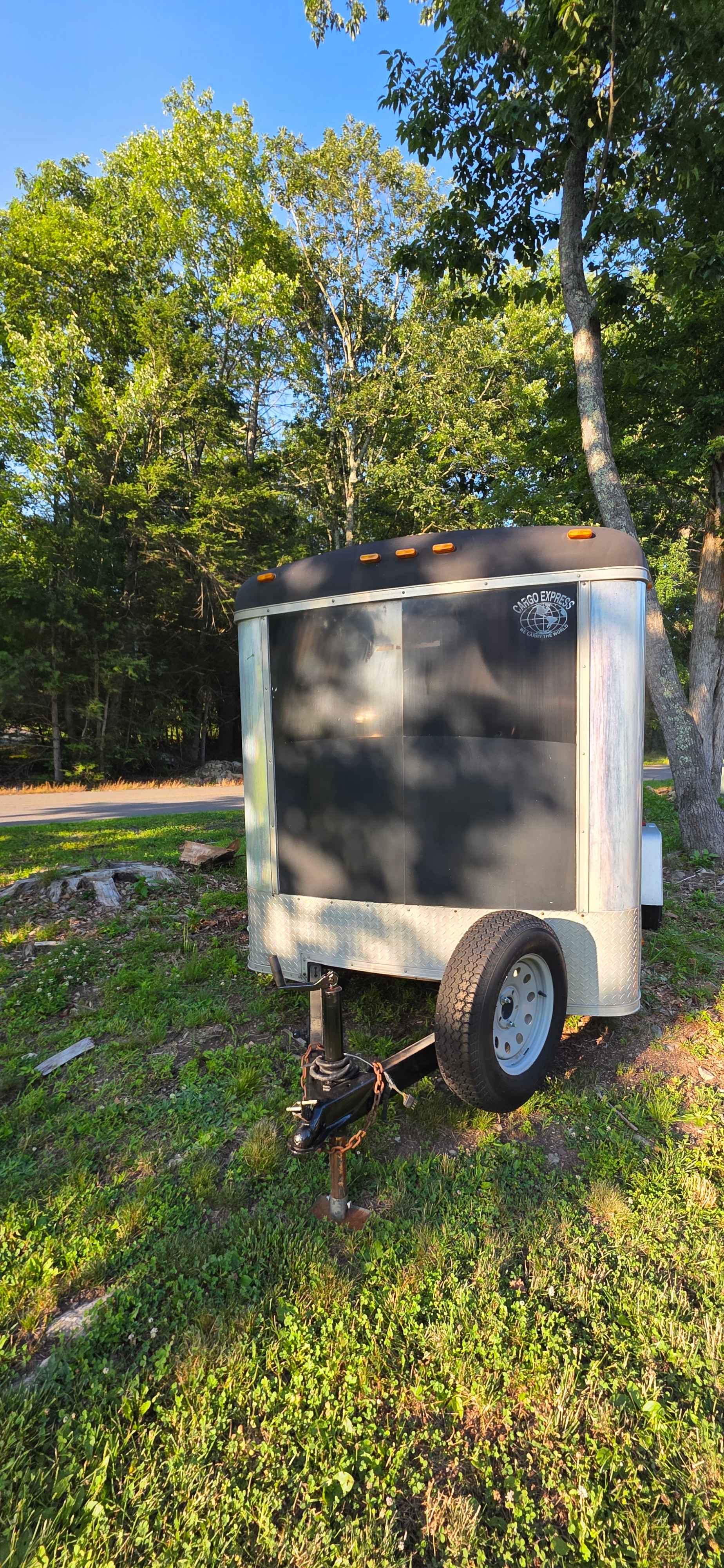 6x12ft Enclosed Trailer - View 5
