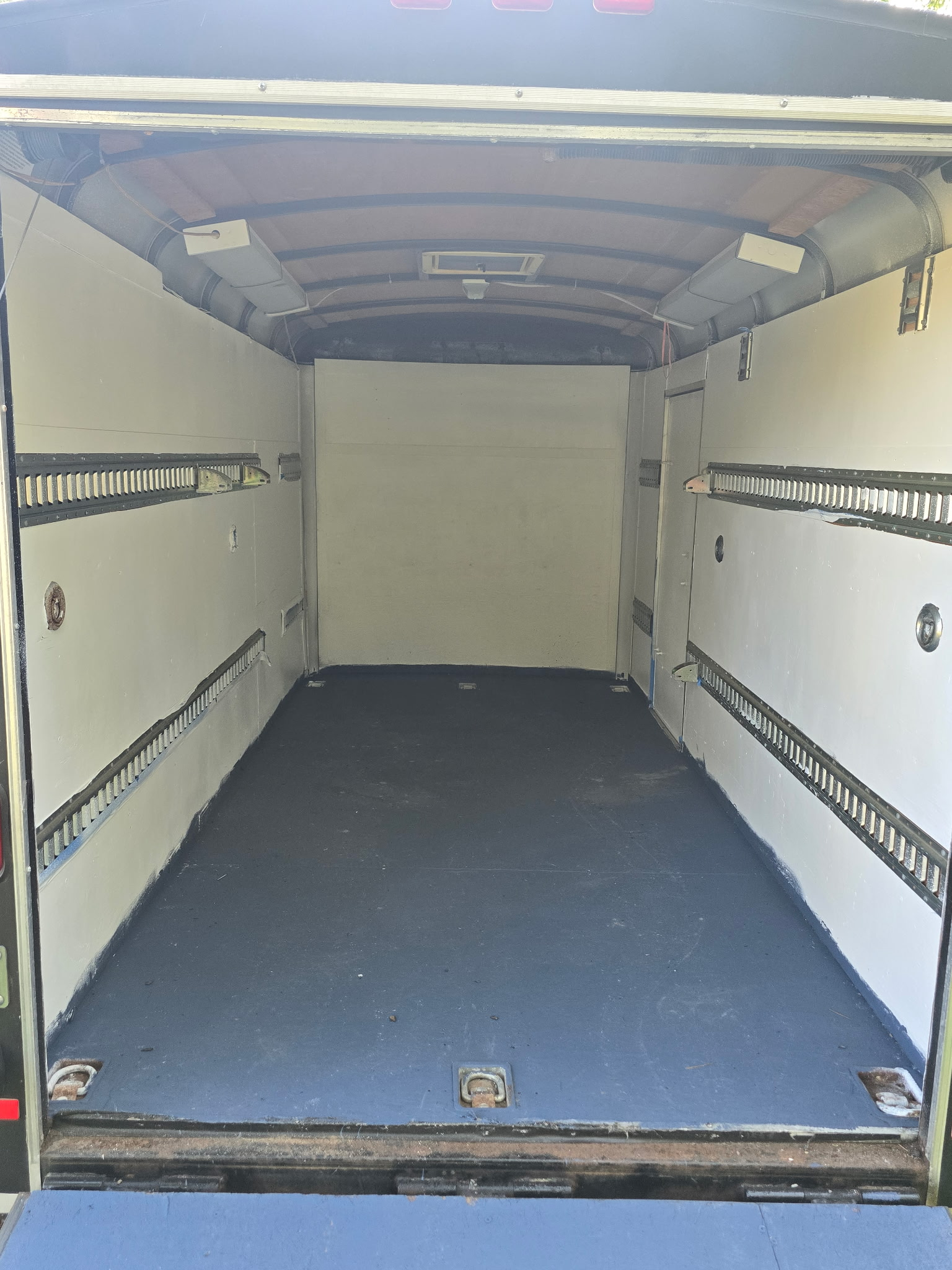 6x12ft Enclosed Trailer - View 4